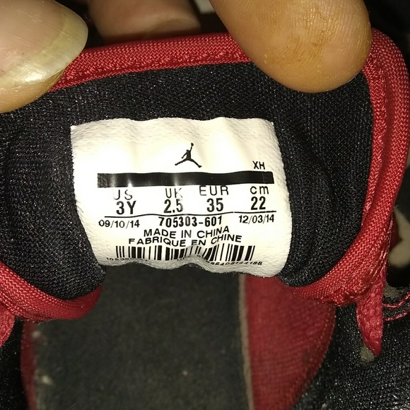 Jordan sneakers - Picture 3 of 3